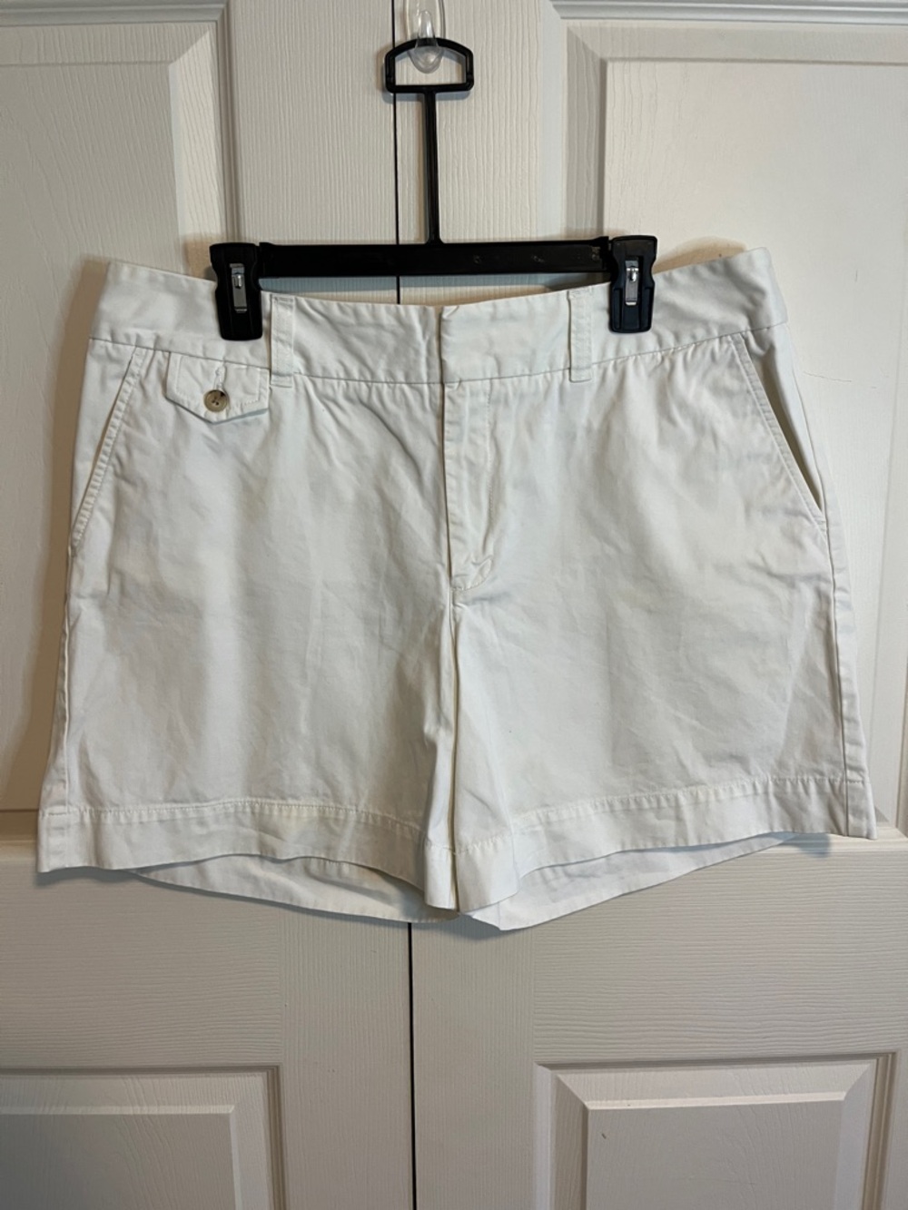 Eddie Bauer White Cotton Shorts, size 16